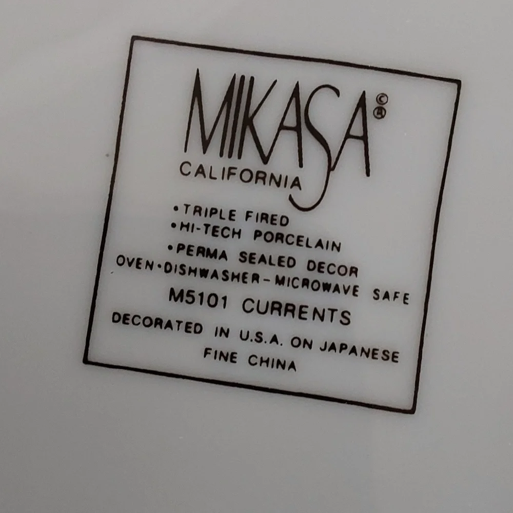 Mikasa California MS101 Current 4 PC Colorful Geometric Dinnerware‎ Set